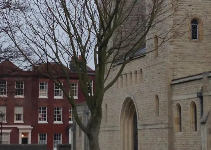 Luxury 2 Bed Georgian Townhouse, Old Portsmouth